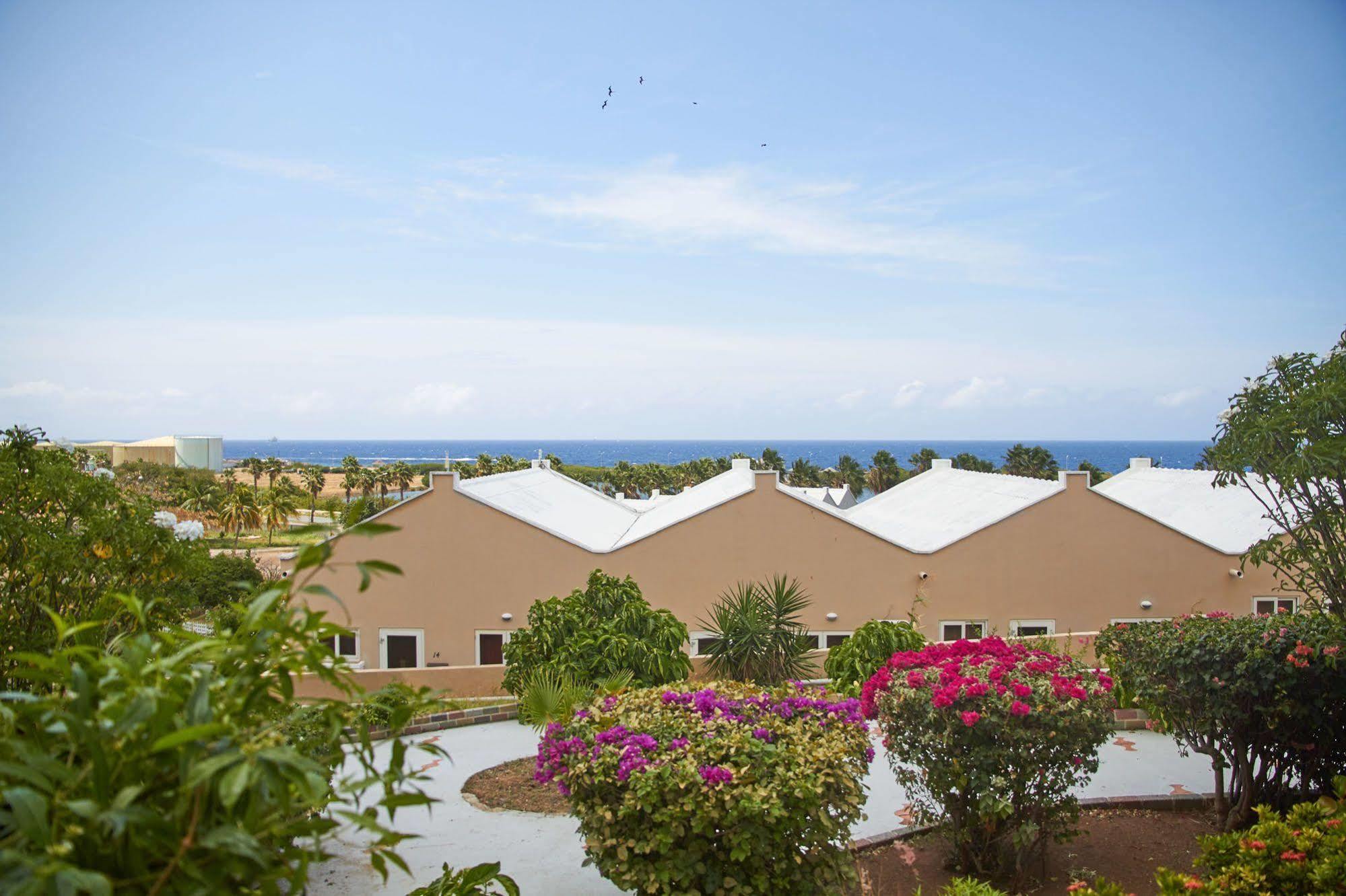 Piscadera Seaview Apartments Вилемстад Екстериор снимка